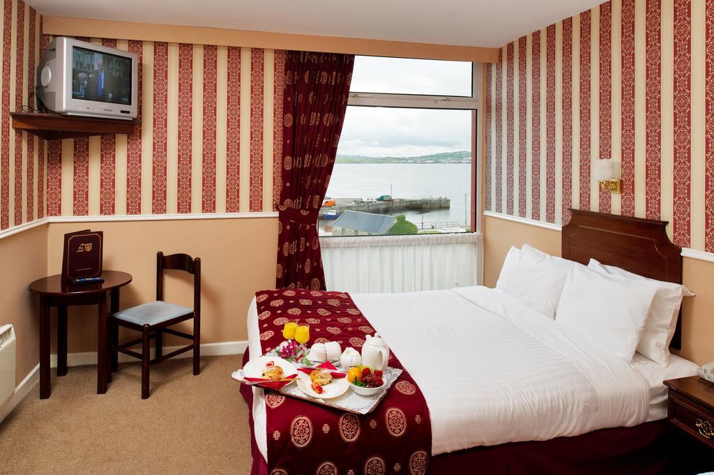 Logues Liscannor Hotel Cameră foto